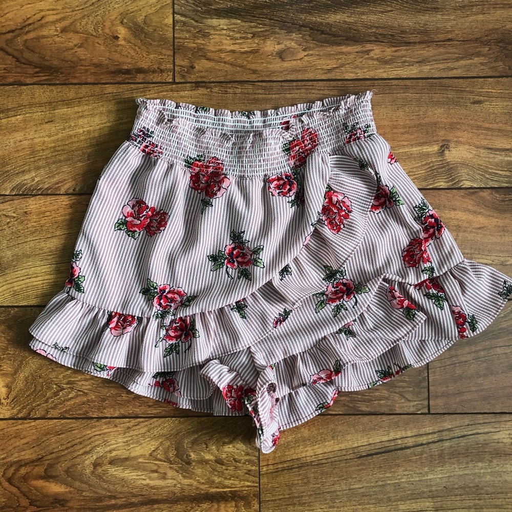 Love Tree Ruffle Floral Print Skort
